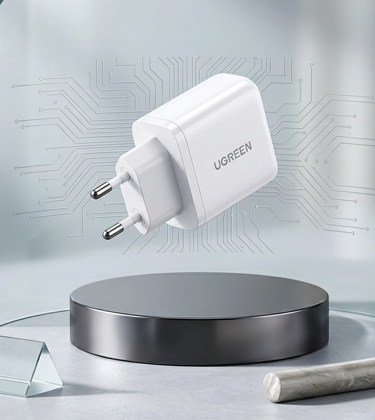 شاحن يوجرين بقدرة 20 وات ومنفذين USB-A/Usb-C EU باللون الأبيض (X227) - الصورة 2